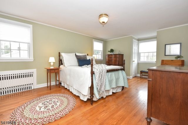 314 Canterbury Dr, Ramsey Boro, NJ 07446