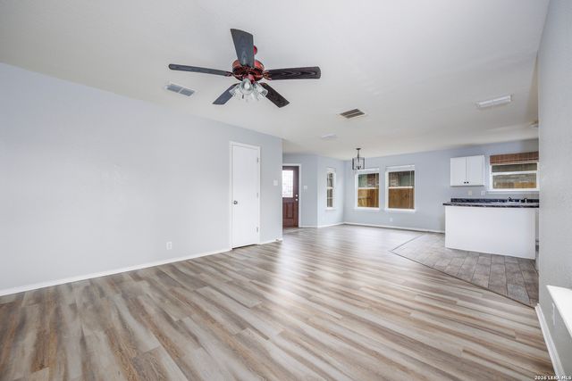 10634 Shaenpath, San Antonio, TX 78254