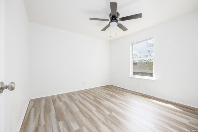 10634 Shaenpath, San Antonio, TX 78254