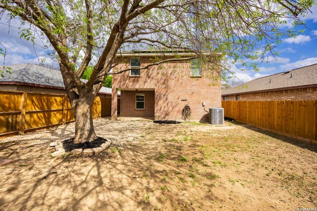 10634 Shaenpath, San Antonio, TX 78254