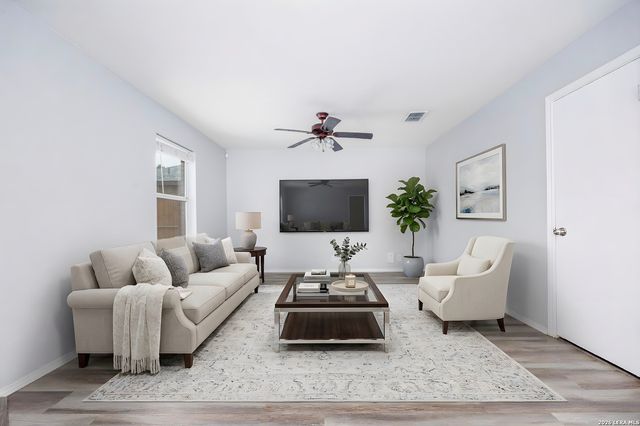 10634 Shaenpath, San Antonio, TX 78254