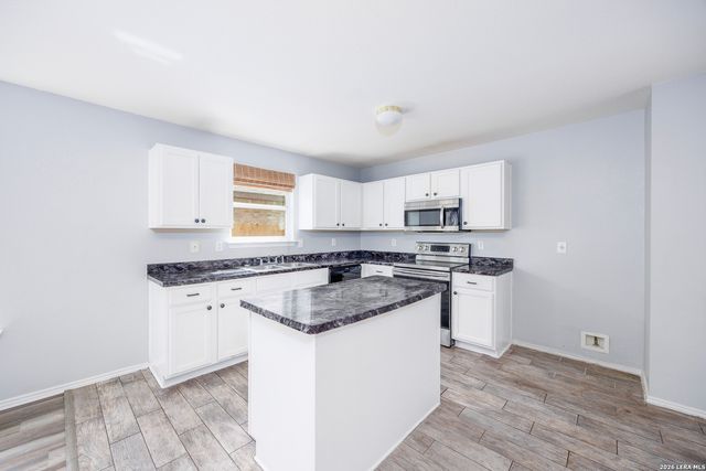 10634 Shaenpath, San Antonio, TX 78254