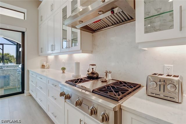 9412 Rapallo ST, Naples, FL 34119