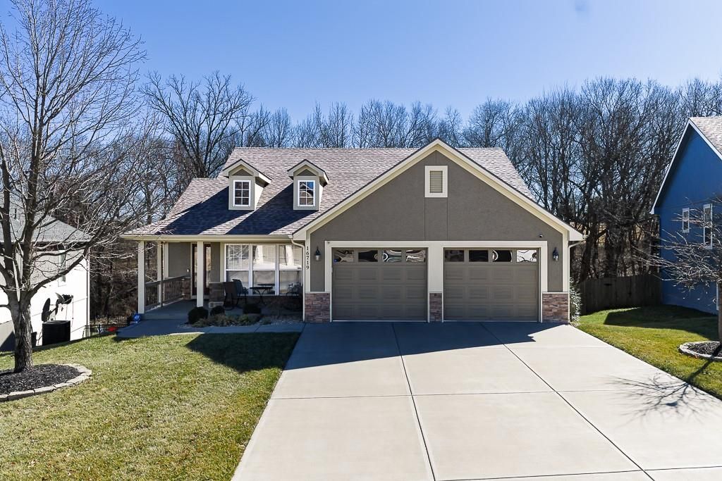 16719 Ruby Way, Basehor, KS 66007