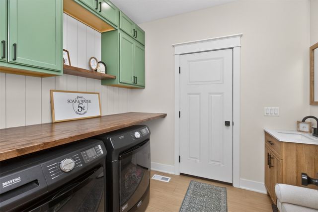 301 North Street, Sheldahl, IA 50243