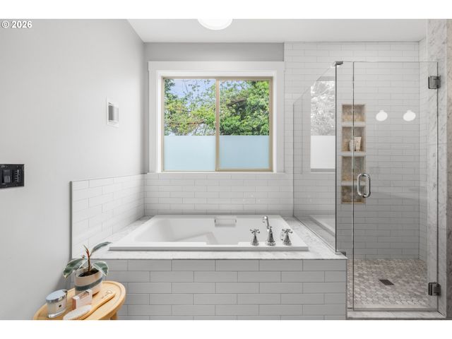 4407 Ne 24TH Ave, Portland, OR 97211