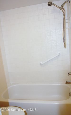 2145 Golf Isle Drive 1221, Melbourne, FL 32935