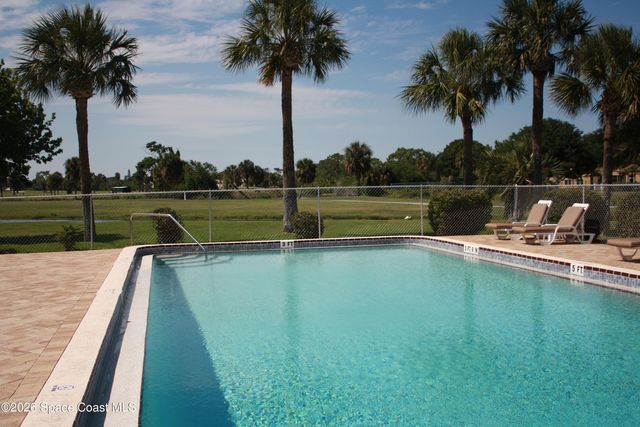 2145 Golf Isle Drive 1221, Melbourne, FL 32935