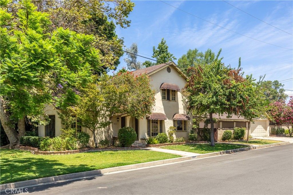 Image 1 of property listing at 2509 I, La Verne, CA 91750