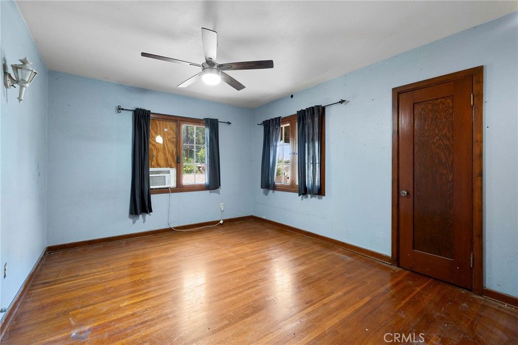 Image 29 of property listing at 2509 I, La Verne, CA 91750