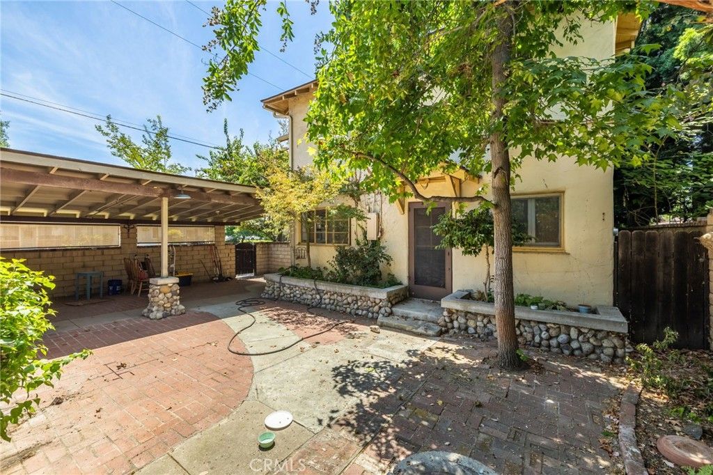 Image 34 of property listing at 2509 I, La Verne, CA 91750