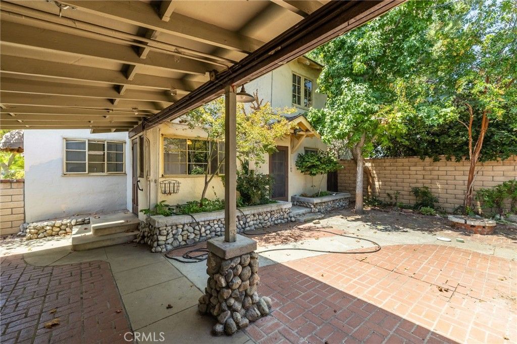 Image 37 of property listing at 2509 I, La Verne, CA 91750