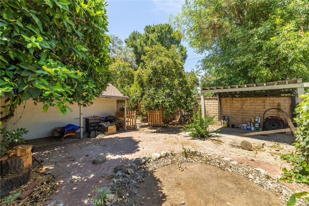 Image 42 of property listing at 2509 I, La Verne, CA 91750