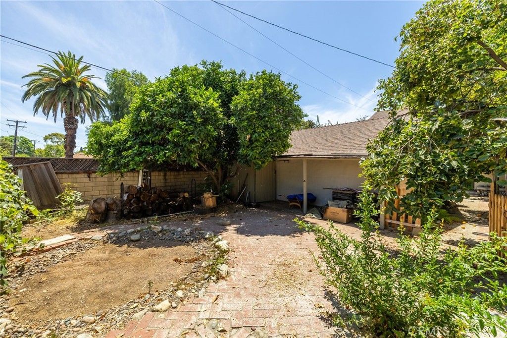 Image 43 of property listing at 2509 I, La Verne, CA 91750