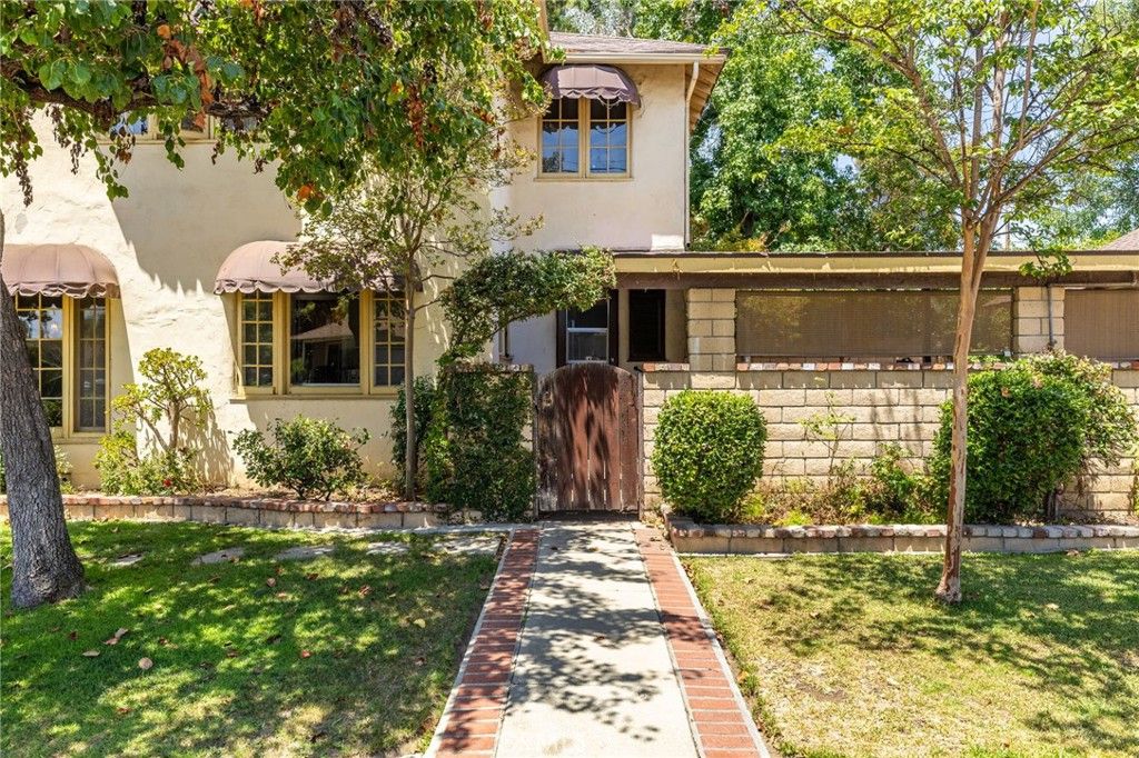 Image 5 of property listing at 2509 I, La Verne, CA 91750