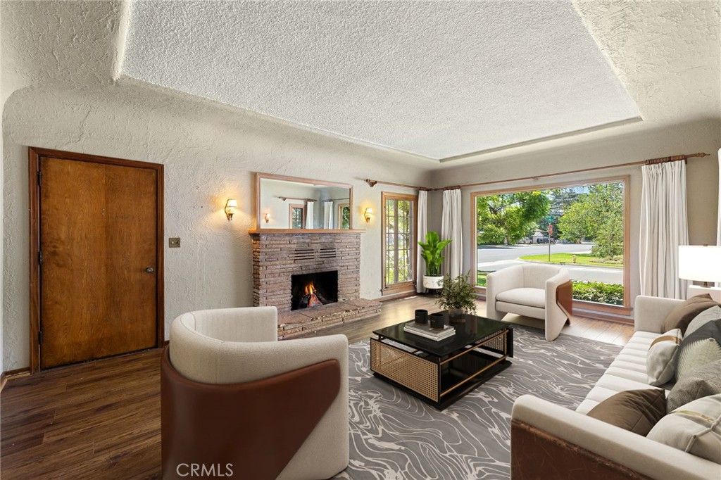 Image 6 of property listing at 2509 I, La Verne, CA 91750