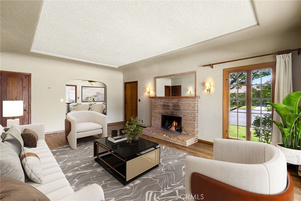 Image 9 of property listing at 2509 I, La Verne, CA 91750