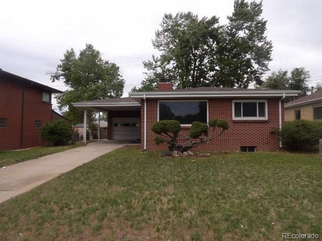 3015 Quebec Street, Denver, CO 80207