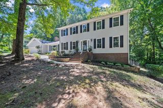 301 Woodbriar Trail, Gastonia, NC 28056