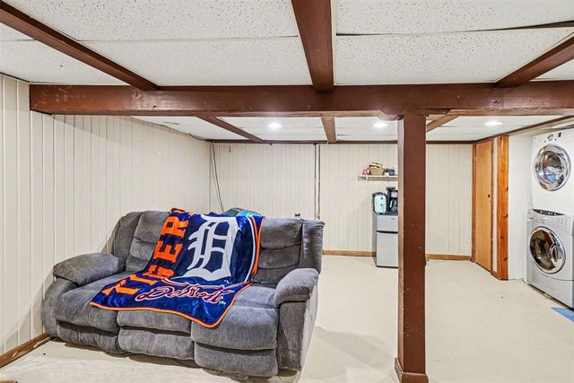 408 Cherokee Drive, Fremont, MI 49412