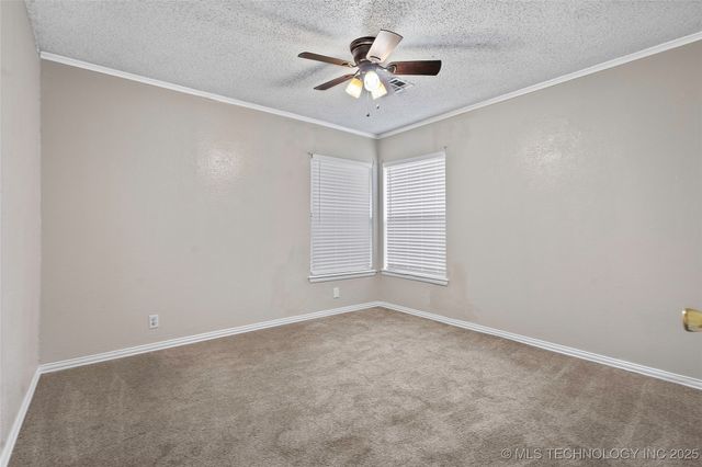 1015 NW Maxwell, Ardmore, OK 73401