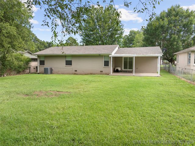 1015 NW Maxwell, Ardmore, OK 73401