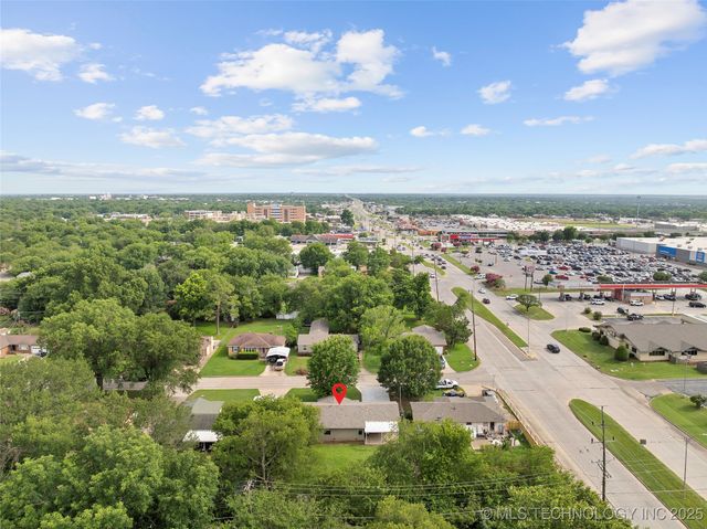 1015 NW Maxwell, Ardmore, OK 73401