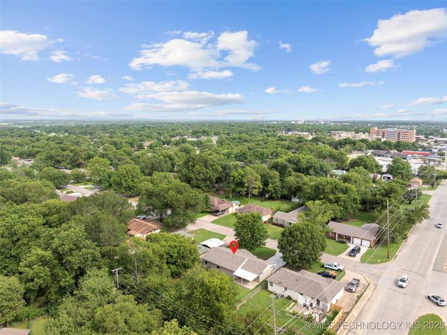 1015 NW Maxwell, Ardmore, OK 73401