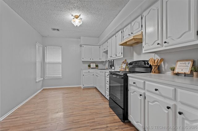 1015 NW Maxwell, Ardmore, OK 73401