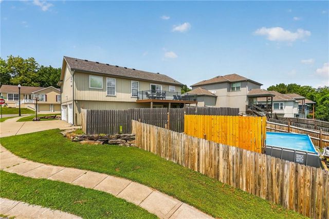 2021 Buckeye Court, Excelsior Springs, MO 64024