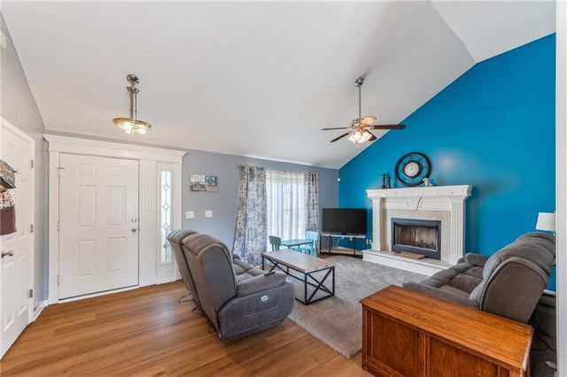 2021 Buckeye Court, Excelsior Springs, MO 64024