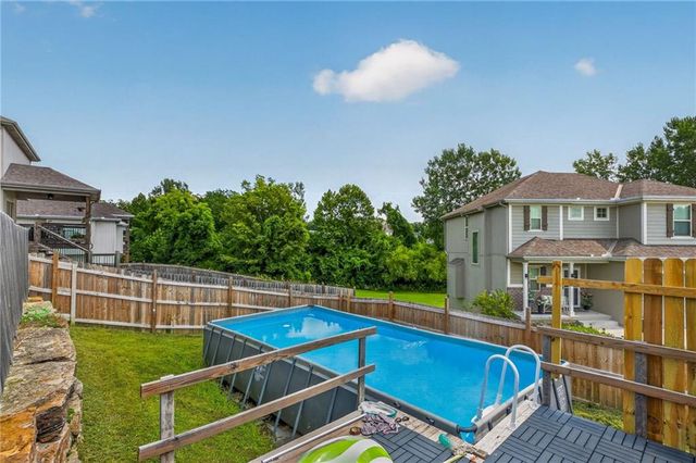 2021 Buckeye Court, Excelsior Springs, MO 64024