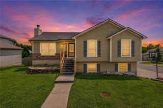 2021 Buckeye Court, Excelsior Springs, MO 64024