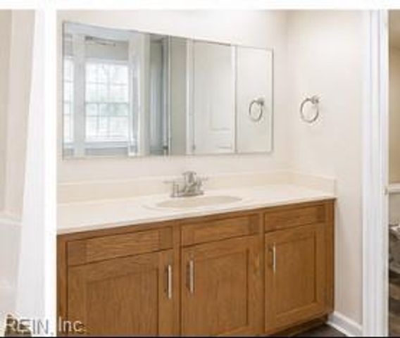 534 Rainbow Ct Apt 102, Newport News, VA 23608