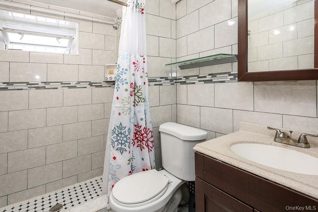 18348 Camden Avenue, Saint Albans, NY 11412