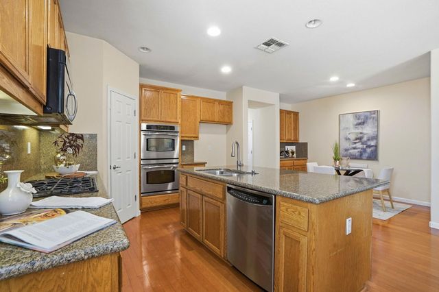 1643 Badger Way, Tracy, CA 95304