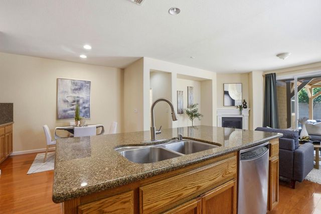 1643 Badger Way, Tracy, CA 95304