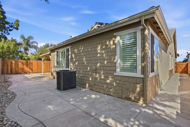 1643 Badger Way, Tracy, CA 95304