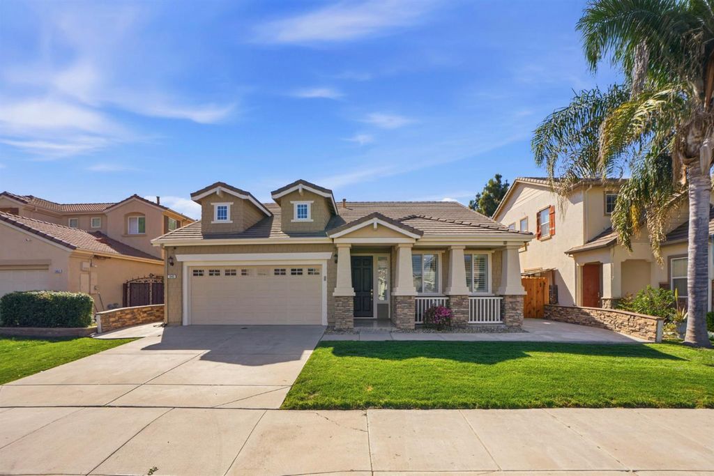 1643 Badger Way, Tracy, CA 95304