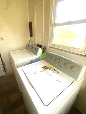 3004 N Thorne Avenue, Fresno, CA 93704