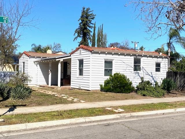 3004 N Thorne Avenue, Fresno, CA 93704