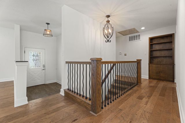 1020 Red Bud Drive, Grove, OK 74344