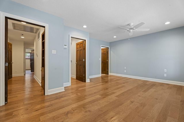 1020 Red Bud Drive, Grove, OK 74344