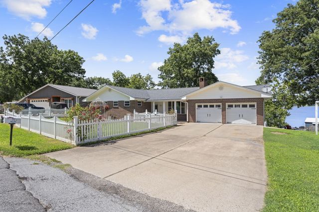 1020 Red Bud Drive, Grove, OK 74344
