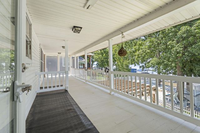 1020 Red Bud Drive, Grove, OK 74344