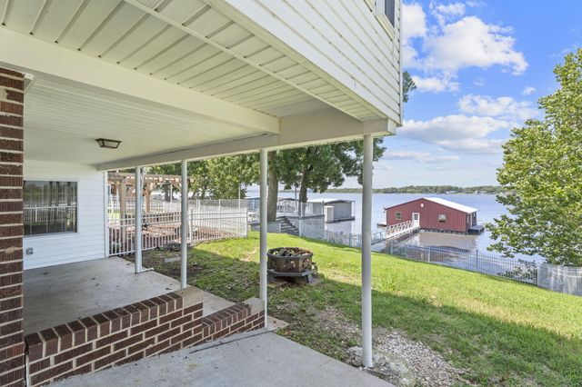 1020 Red Bud Drive, Grove, OK 74344