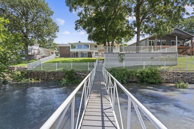 1020 Red Bud Drive, Grove, OK 74344