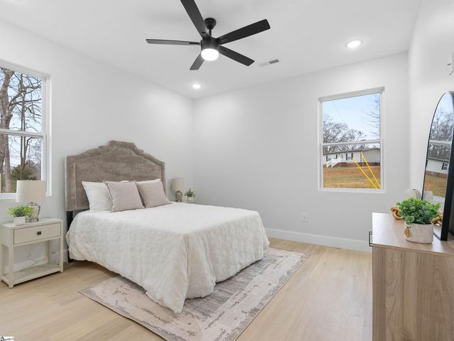 1754 Fish Camp Road, Chesnee, SC 29323