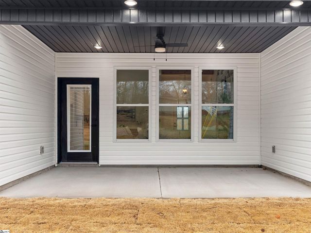 1754 Fish Camp Road, Chesnee, SC 29323