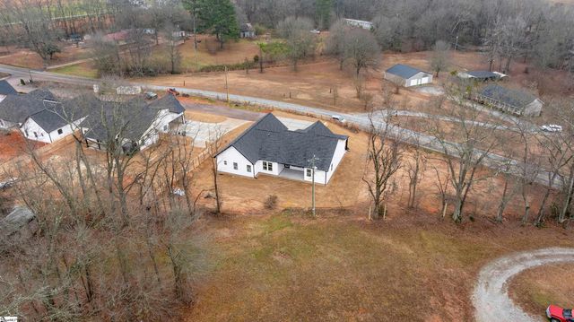 1754 Fish Camp Road, Chesnee, SC 29323